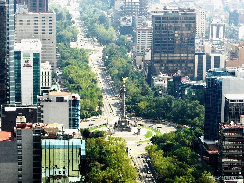 Mexico city s 20timi miliónmi obyvateľov je najväčšie mesto na svete, autor: Yonatanh