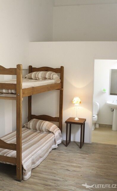 Hostely sú spoločné izby, autor: conitars