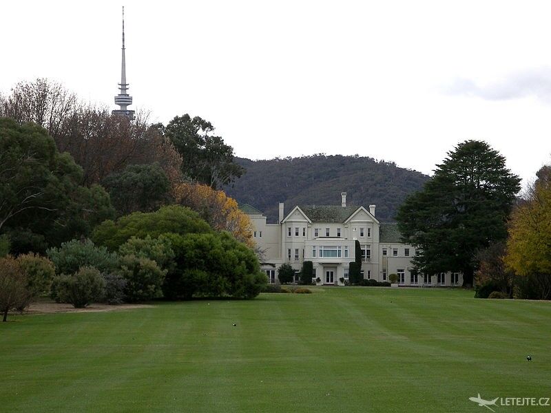 Hlavné mesto Canberra je rajom zelene a rastlín, autor: SmokeyJoe