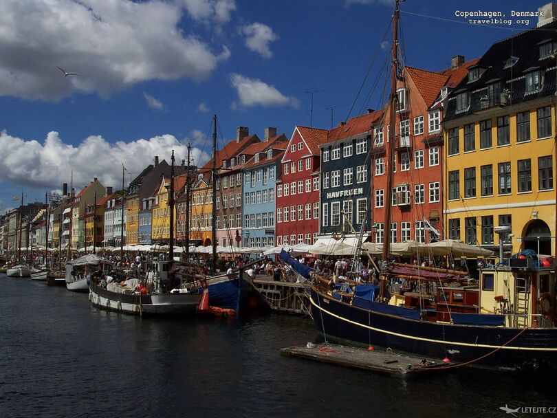 Kodaň zdobia architektonicky dokonalé nájomné domy s farebnými omietkami, autor: PeterSen
