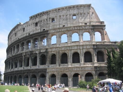 Coloseum, vyhlásená pamiatka gladiátorských zápasov, autor: Andreas Ribbefjord