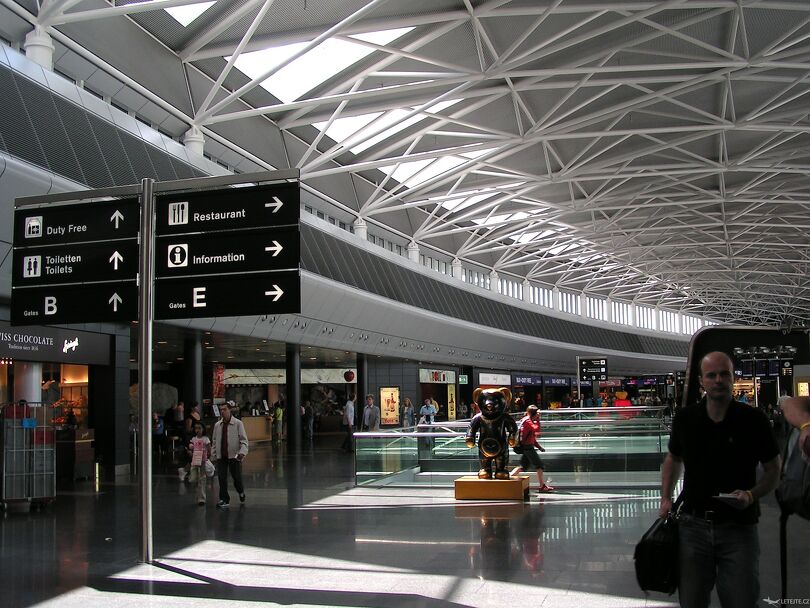 Moderný terminál letiska Luton, autor: luton