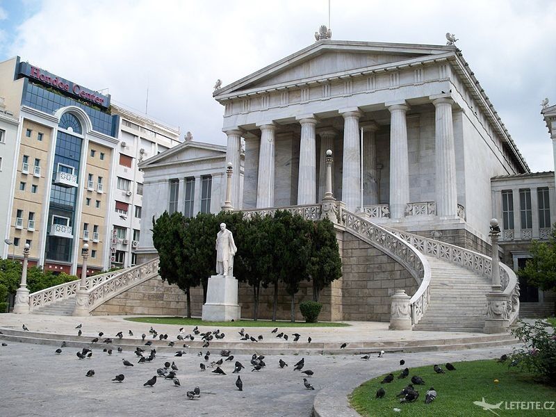 Atény sú plné historických stavieb zo staroveku, autor: domoukas