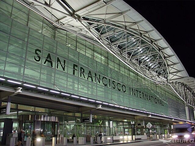 San Francisco international airport je moderný komplex štyroch terminálov, autor: travelingaroundtheworld