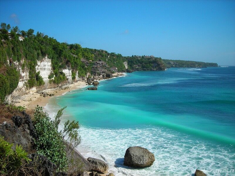 Na Bali sa môžete kochať priezračnou hladinou mora, autor: pesperatus