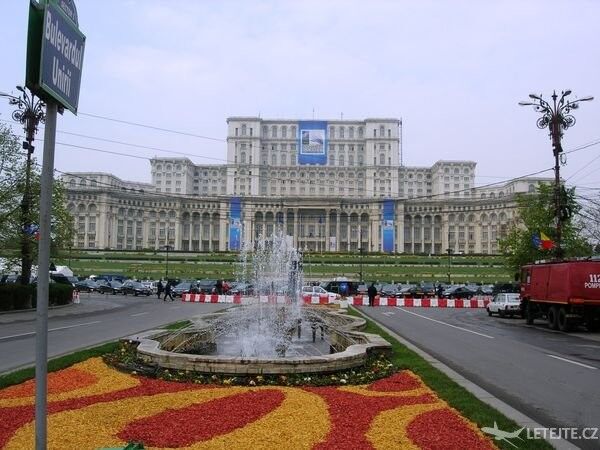 Bukurešť sa pýši radom historických budov, autor: santana
