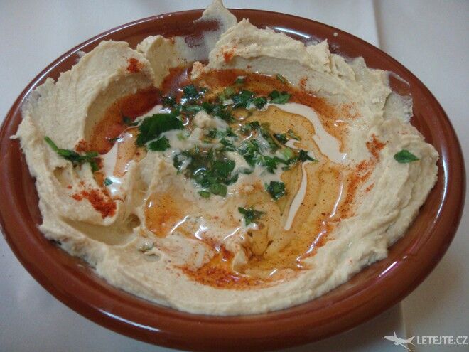 Tradičné izraelské jedlo hummus, autor: peramu sinqui